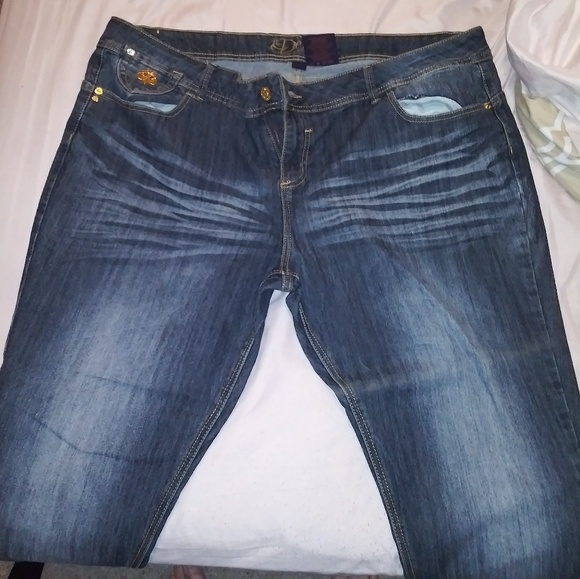 Plus size Dereon jeans size 24 - Picture 1 of 2